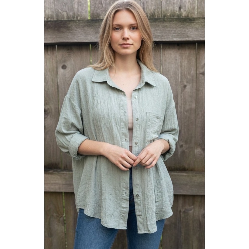 House of Harlow 1960 Sage Green Crinkle Texture Button Down Shirt Large NWT